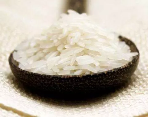 Pirinç Toniği ve Pirinç Maskesiyle Cilt Beyazlatma